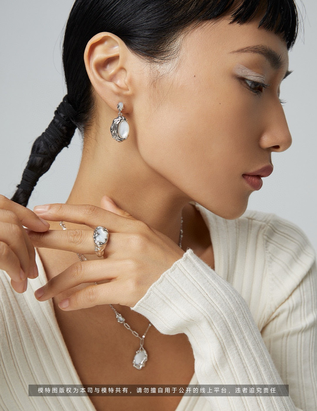 FLUIDE-Sterling Silver Mother-of-Pearl earrings