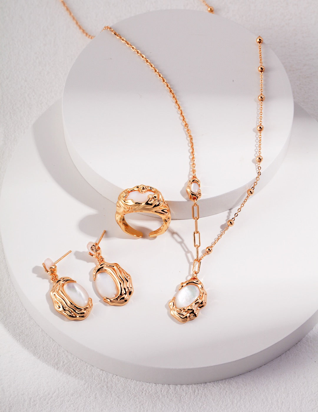 Debut Collection: FLUIDE