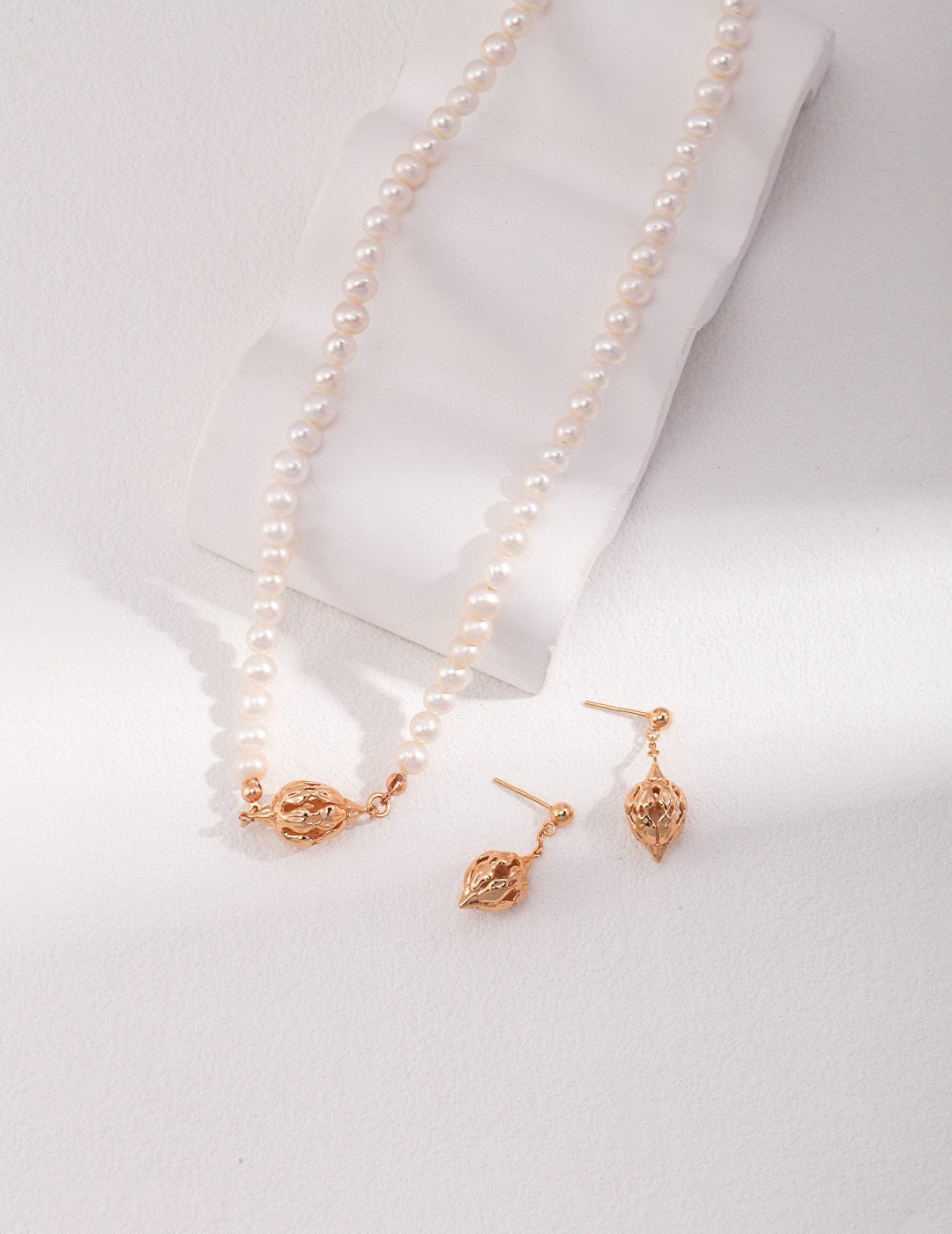 Wild Bloom-Sterling Silver Pearl Earrings