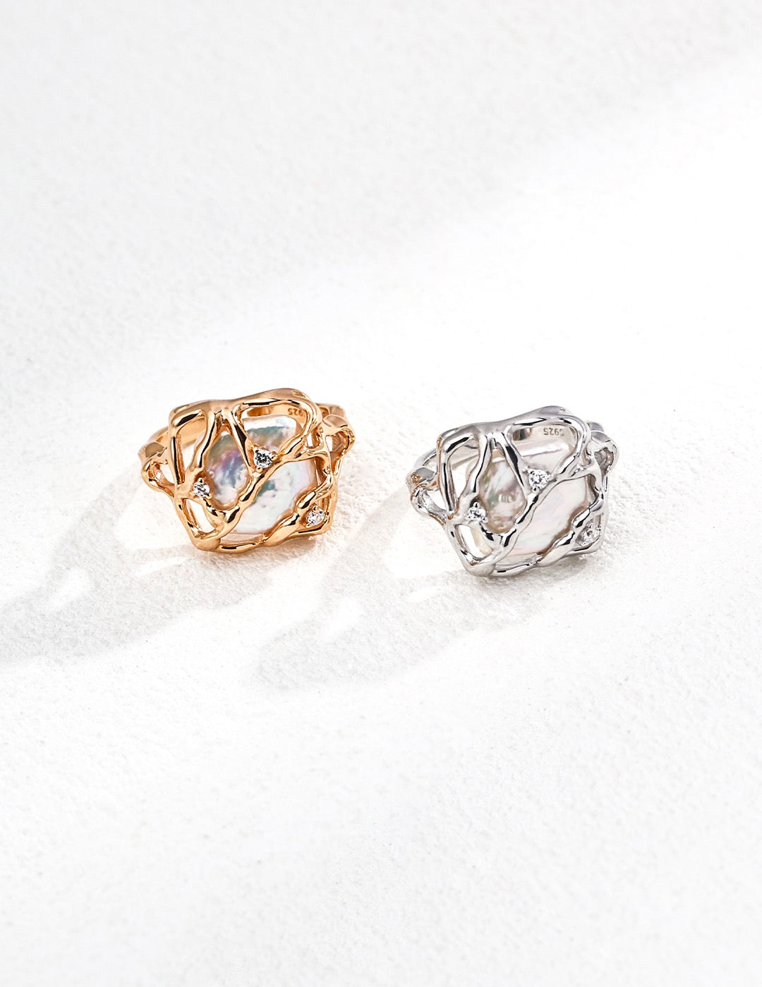 THE RÉSONANCE -Sterling Silver Baroque Pearl Ring