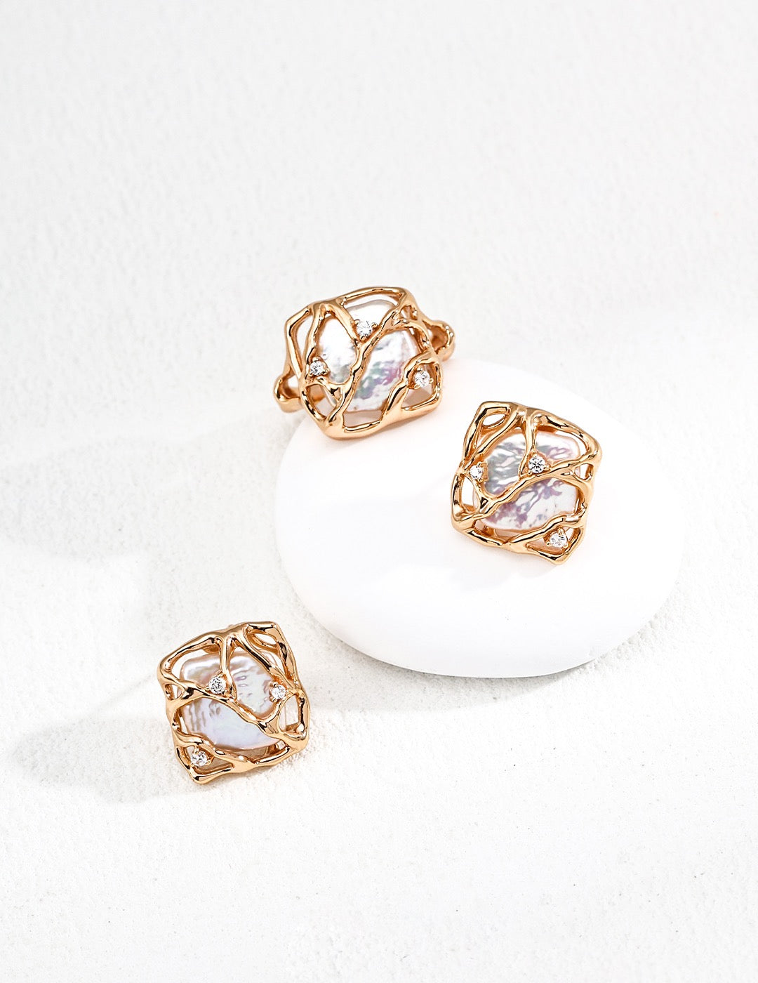 THE RÉSONANCE -Sterling Silver Baroque Pearl Ring