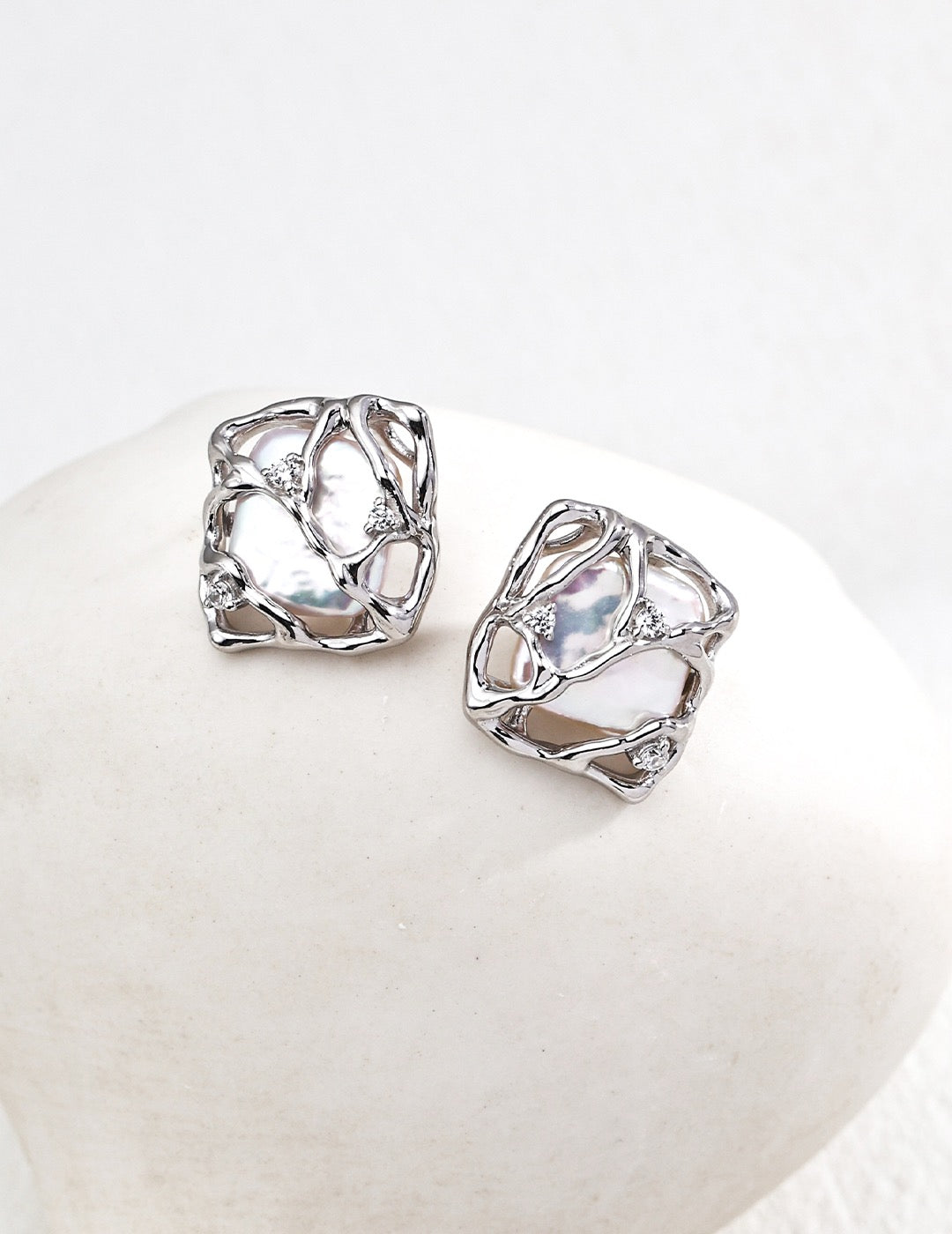 THE RÉSONANCE Collection