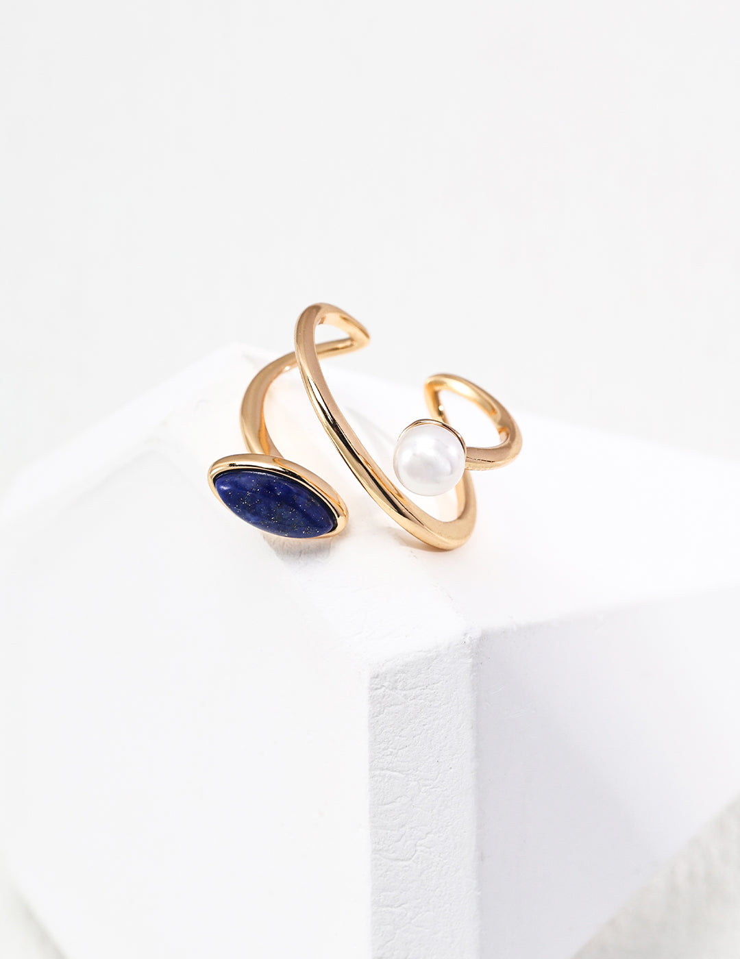 VOYAGER’S COMPASS-Sterling Silver Lapis Lazuli Ring