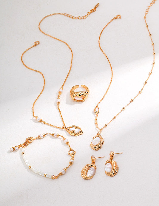 Debut Collection: FLUIDE