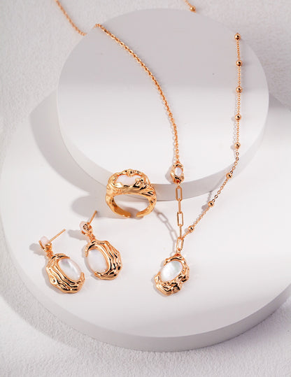 Debut Collection: FLUIDE