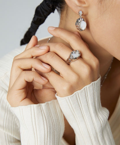 FLUIDE- Sterling Silver Mother-of-Pearl Ring