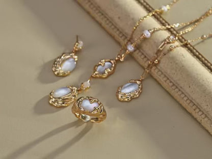 FLUIDE-Silver Mother-of-pearl Necklace （Option 1）